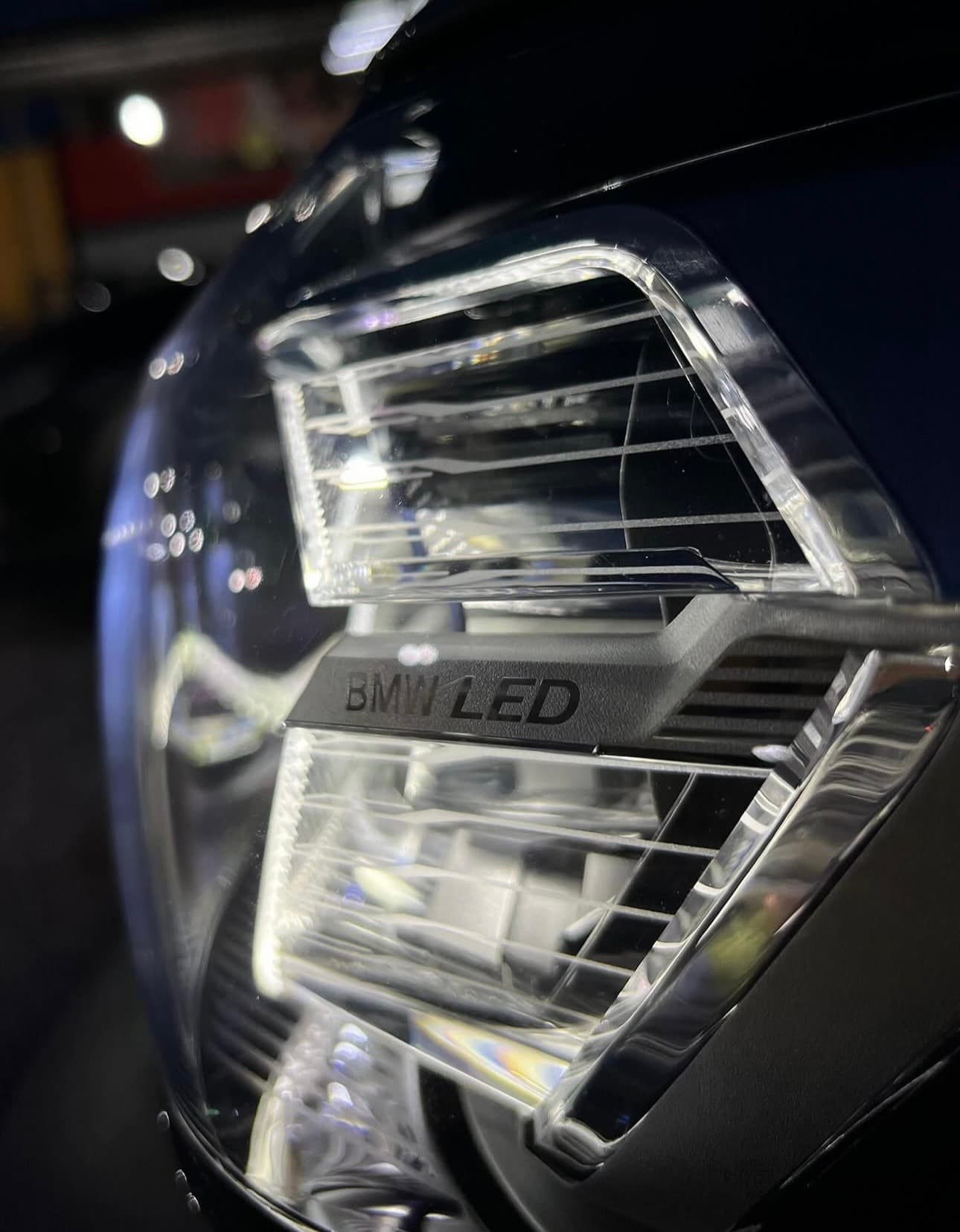 Faro BMW LED pulido y sellado